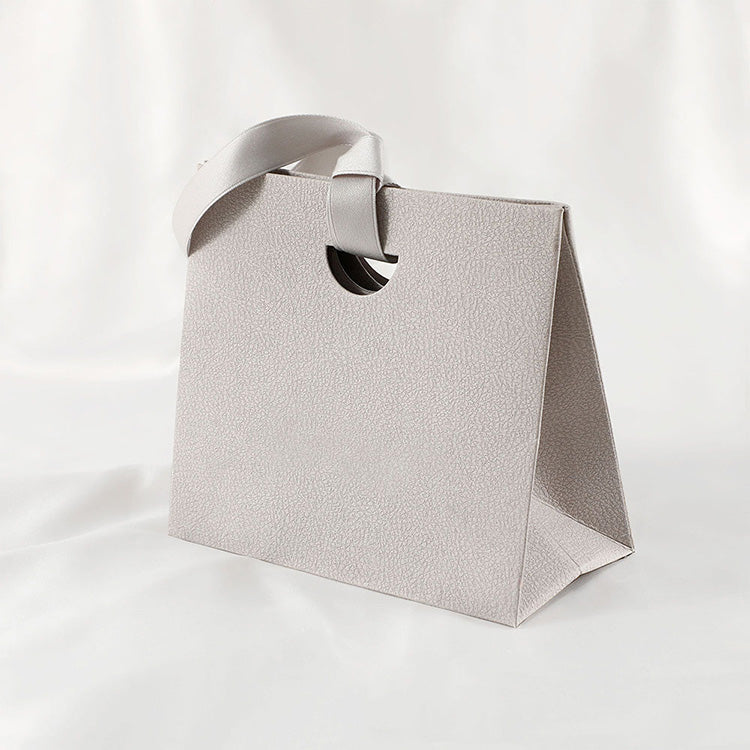 Specialty Paper Jewelry Gift Bags LOW MOQ