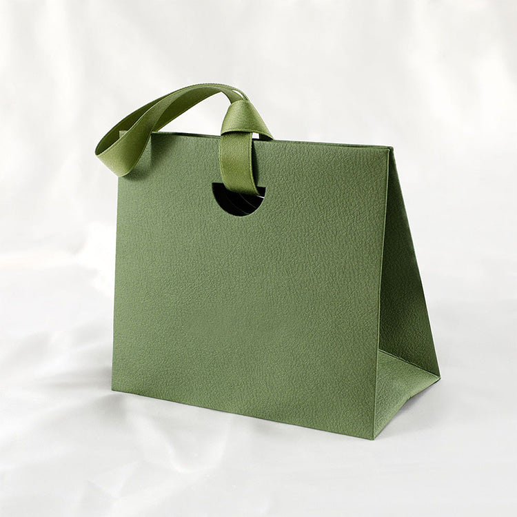 Specialty Paper Jewelry Gift Bags LOW MOQ