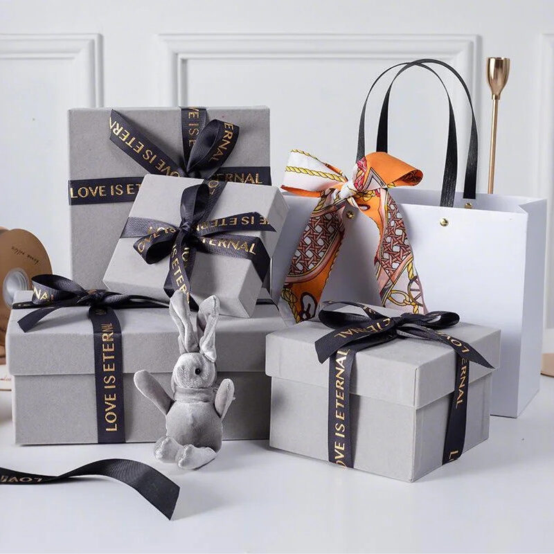 Gift boxes packaging